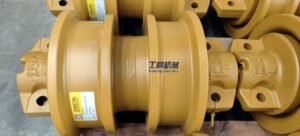 Pièces de train de roulement de bulldozer Galet inférieur pour D65