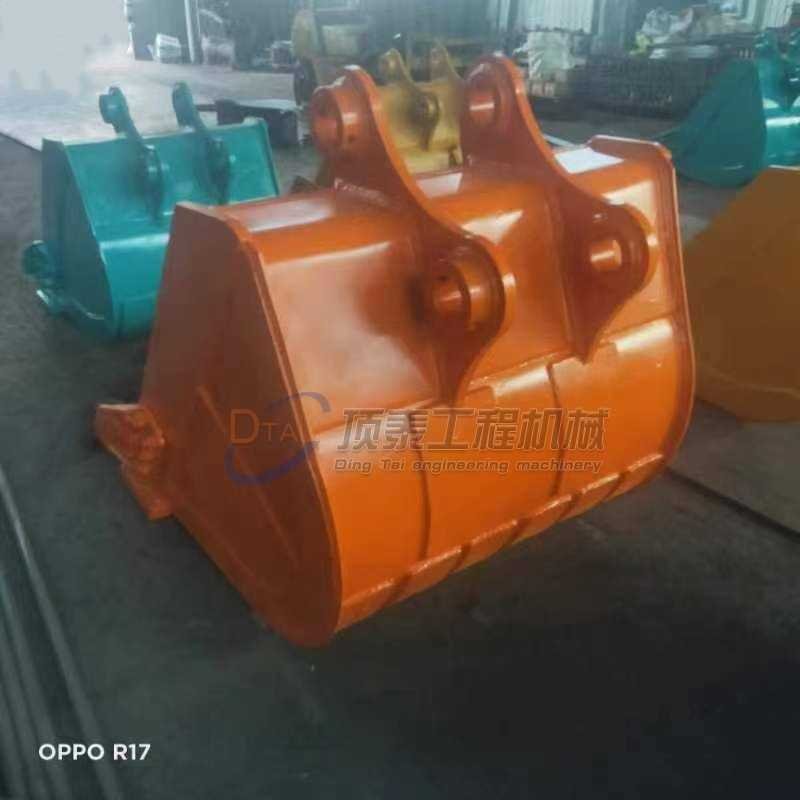 Godet de roche pour pelle CTA320